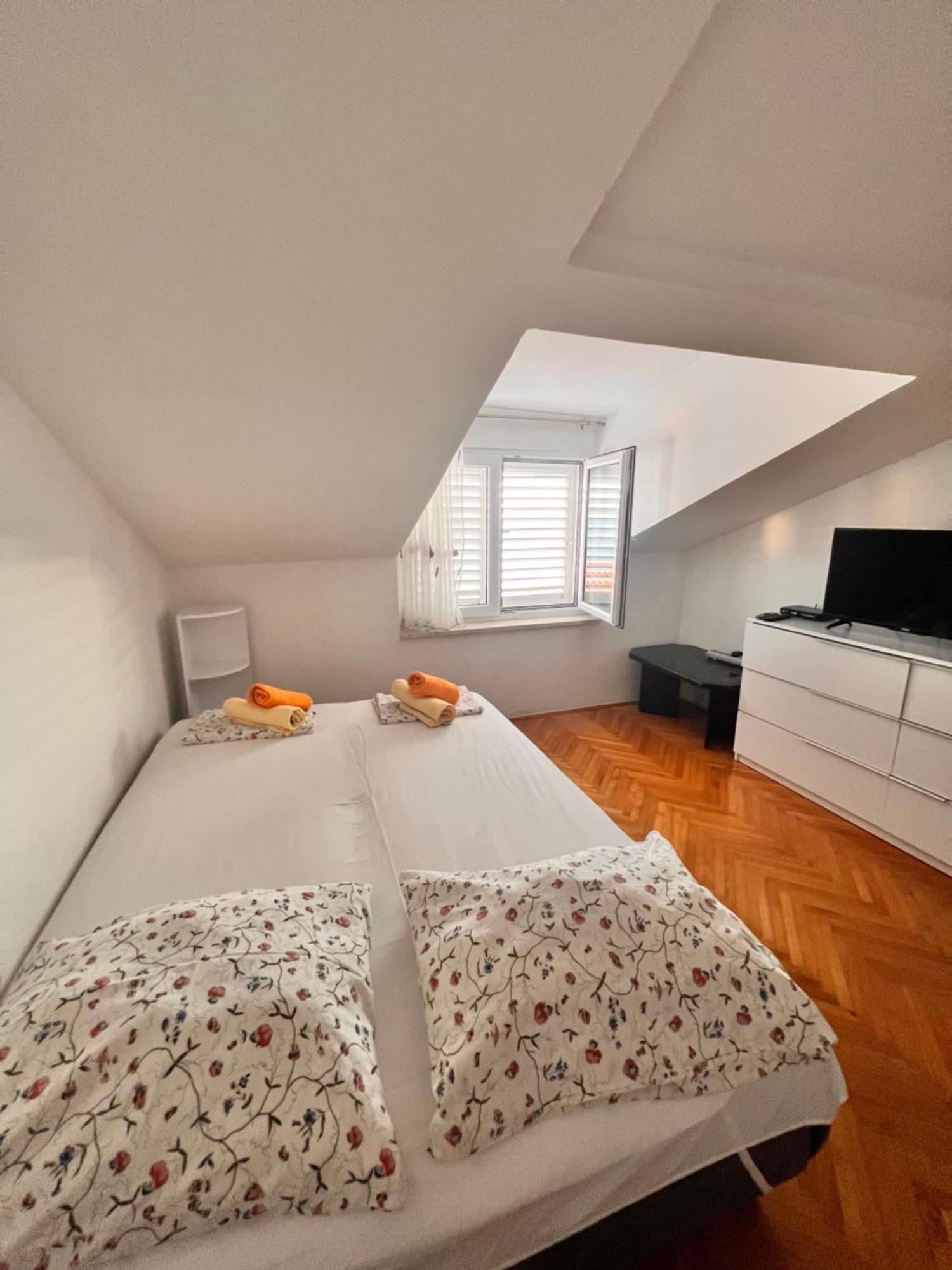 Apartments Paulina 特罗吉尔 外观 照片